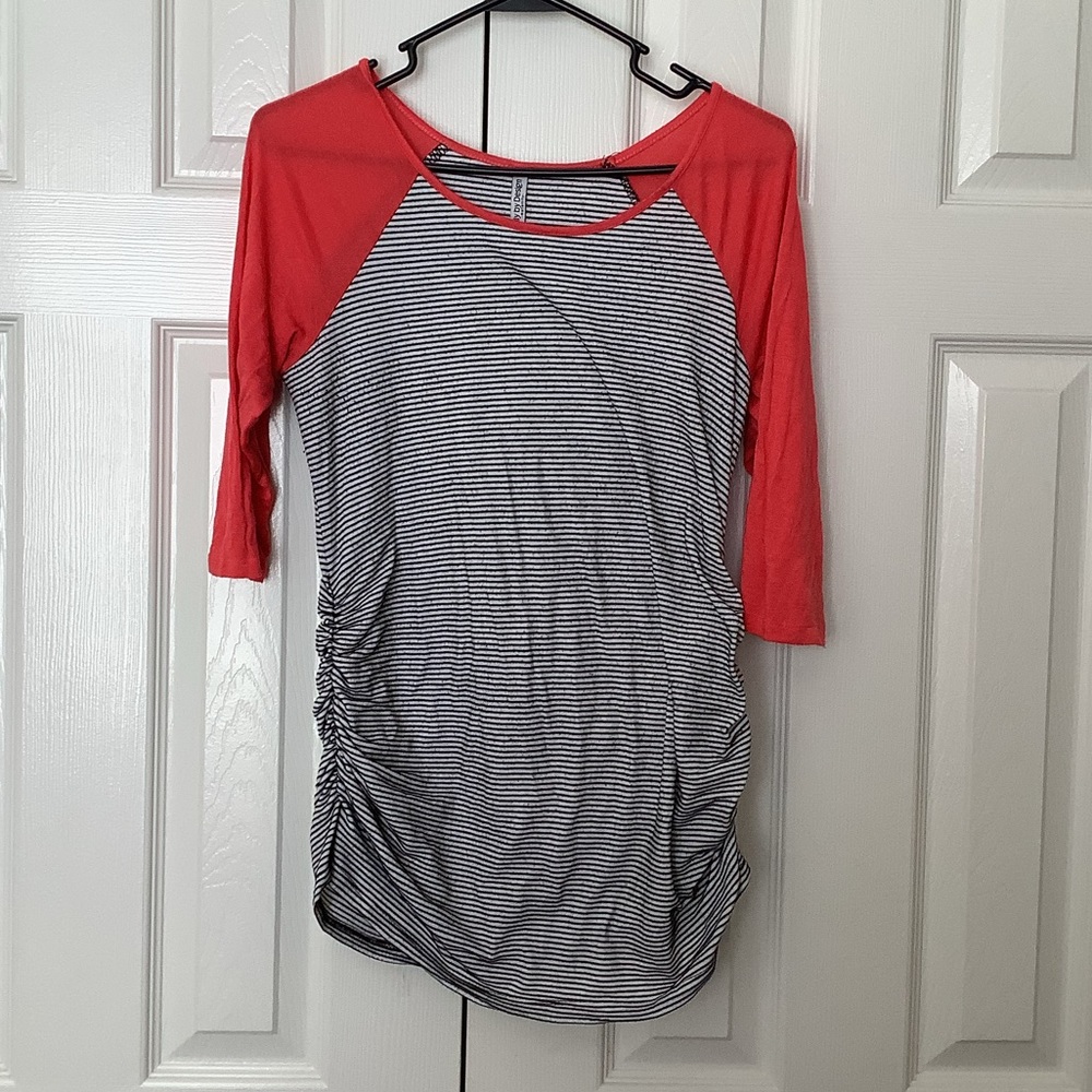 Belly By Design Maternity Tee Stretch Ruched Coral Black white Stripe M